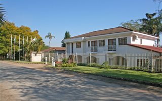 1000 m² Commercial space in White River AH