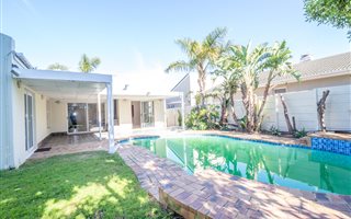 4 Bedroom House in Bothasig