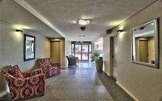 2 Bedroom Apartment in Hout Bay and surrounds