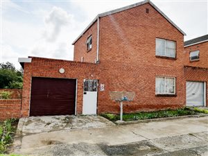 3 Bed Apartment in King Williams Town