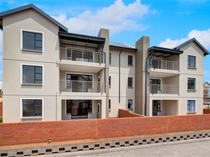 3 Bed Apartment in Louwlardia