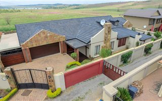 4 Bedroom House in Clearwater Flyfishing Estate