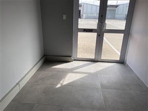 595 m² Commercial space in New Germany