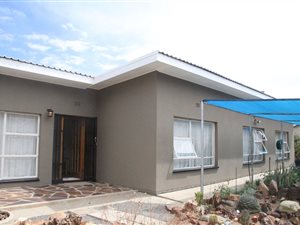 3 Bed House in De Aar
