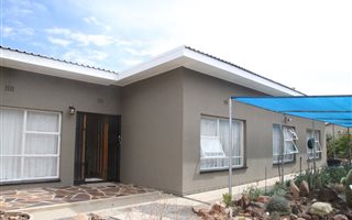 3 Bedroom House in De Aar