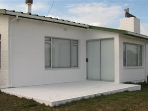 3 Bed House in Pearly Beach
