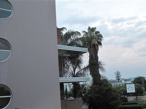 2 Bed Apartment in Lyttelton Manor