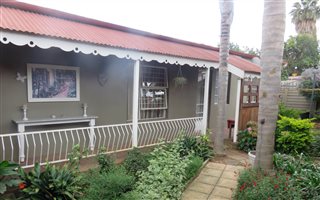 2 Bedroom Garden Cottage in Northmead