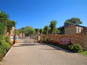2 Bedroom Apartment in Amorosa