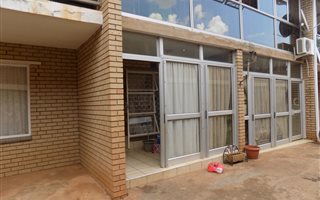 2 Bedroom Apartment in Carletonville