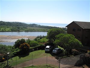 2 Bed Apartment in Illovo Beach