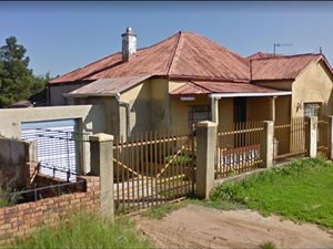 3 Bed House in Newclare