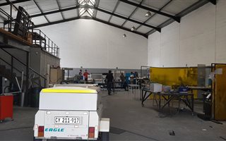 403 m² Industrial space in Brackenfell Industrial