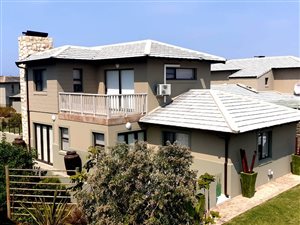 3 Bed Townhouse in Hartenbos Landgoed