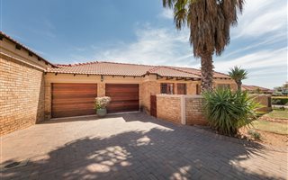 3 Bedroom Townhouse in Pinehaven