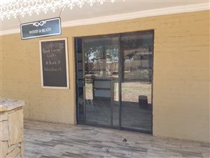 2.59999990463257 m² Retail Space in Eikenhof