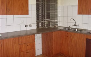 2 Bedroom Apartment in Kensington