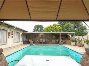 5 Bedroom House in Heidelberg Central