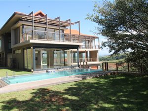 4 Bed House in Zimbali