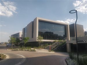 238 m² Commercial space in Waterfall Estate