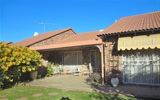 3 Bedroom Townhouse in Naudeville