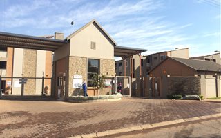 2 Bedroom Simplex in Moregloed