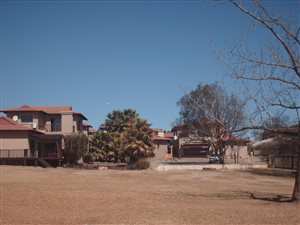 244 m² Land available in Fleurdal