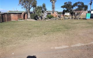 227 m² Land available in Kaysers Beach