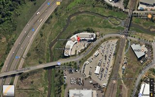 1951 m² Office Space in Riverhorse Valley