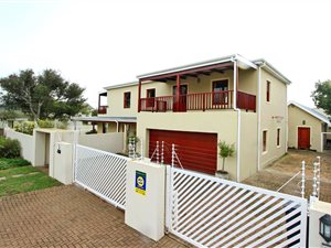 7 Bed House in Tokai