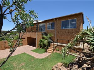 3 Bed Apartment in Rangeview