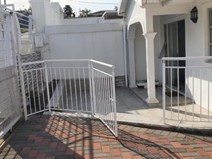 3 Bed Townhouse in Trenance Manor