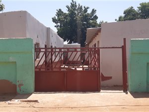 8 Bed House in Ivory Park