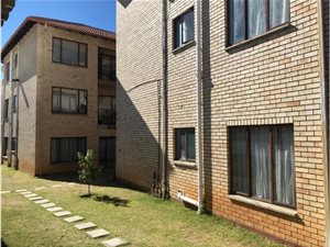 2 Bed Apartment in Tulisa Park