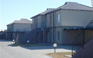 2 Bedroom Apartment in Vaalpark