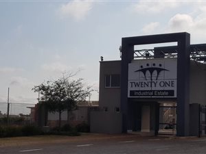2584 m² Land available in Clayville