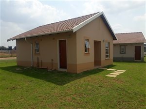 2 Bed House in Van Dyk Park