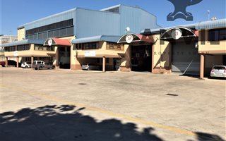 800 m² Industrial space in Pinetown Central