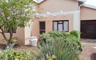 2 Bedroom House in Somerset Park