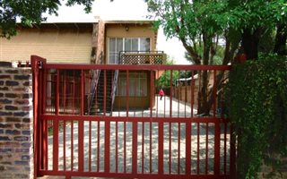 1 Bedroom Apartment in Vryburg