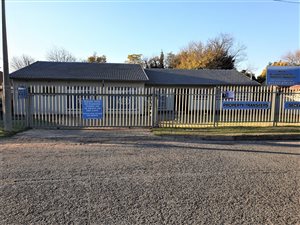 Commercial space in Carenvale