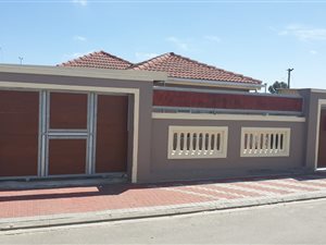 3 Bed House in Mfuleni