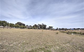 1.1 ha Land available in Kyalami AH