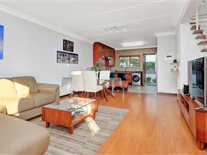 3 Bed Townhouse in Oaklands