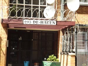 2.5 Bed Apartment in Sunnyside