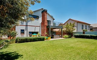 3 Bedroom House in Rietvlei Heights Country Estate