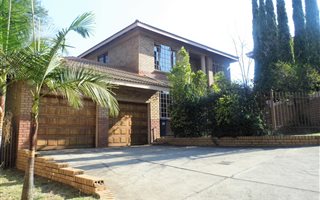 4 Bedroom House in Constantia Park