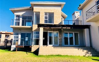 3 Bedroom Duet in Island View