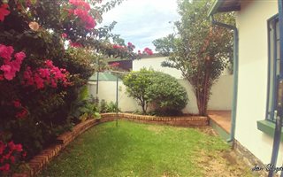 1 Bedroom Garden Cottage in Kensington
