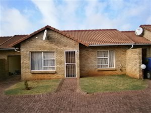 2 Bed Townhouse in Grobler Park